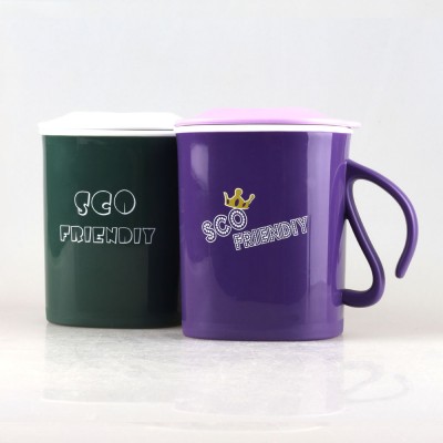 Food Grade 400ml Custom Plastic Mugs with Lid and Handle